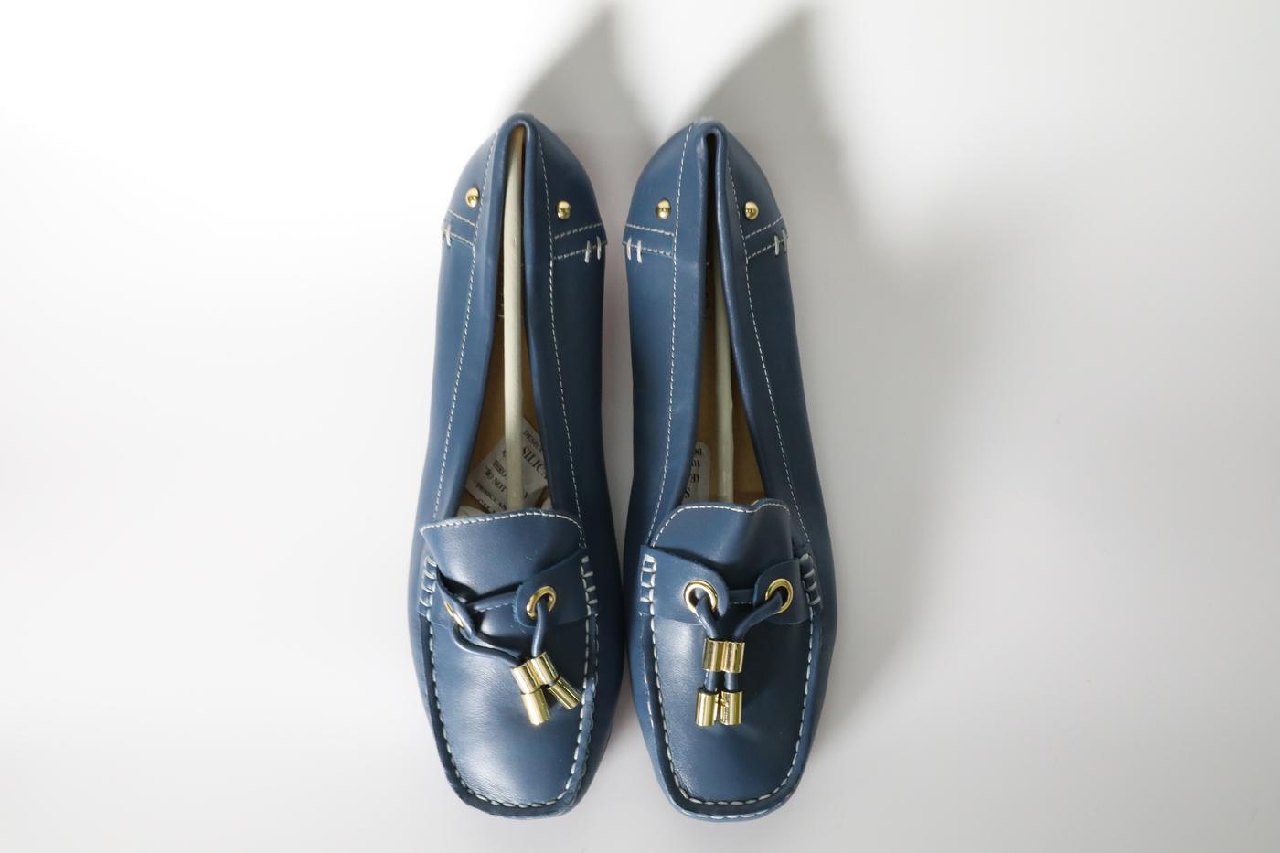 Navy blue boat shoe